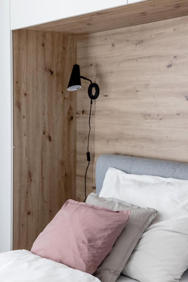 Walnut Tree Apartment Будапеща Екстериор снимка